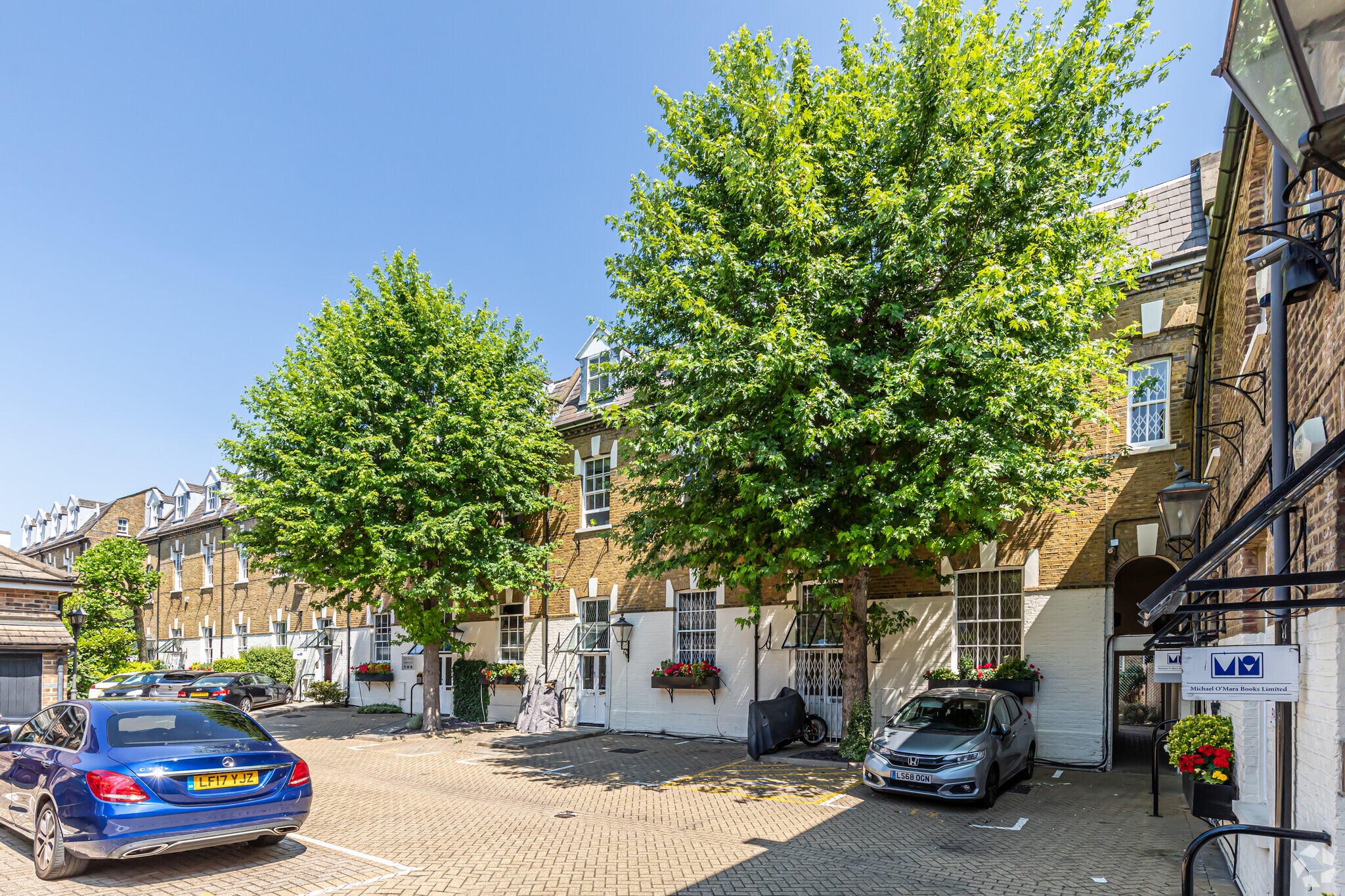 Tremadoc Rd, London for sale Primary Photo- Image 1 of 1