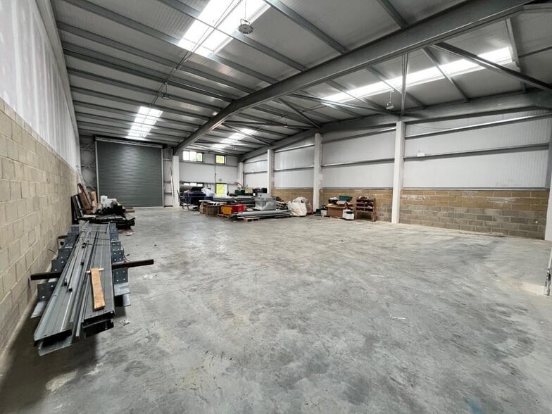 10 Sixth Av, Halstead for sale - Building Photo - Image 2 of 9