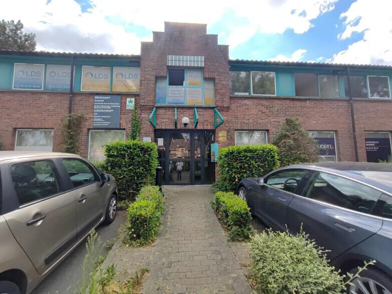 Office in VILLENEUVE-D'ASCQ for lease - Building Photo - Image 1 of 3