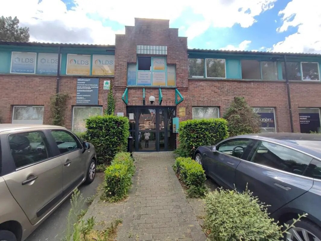Office in VILLENEUVE-D'ASCQ for lease Building Photo- Image 1 of 4