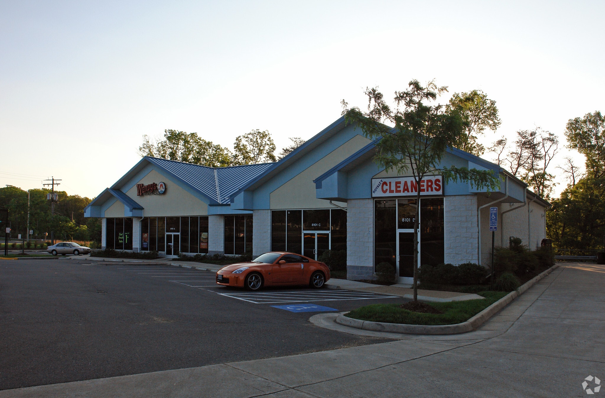 8101-8103 Loisdale Rd, Newington, VA for lease Primary Photo- Image 1 of 4