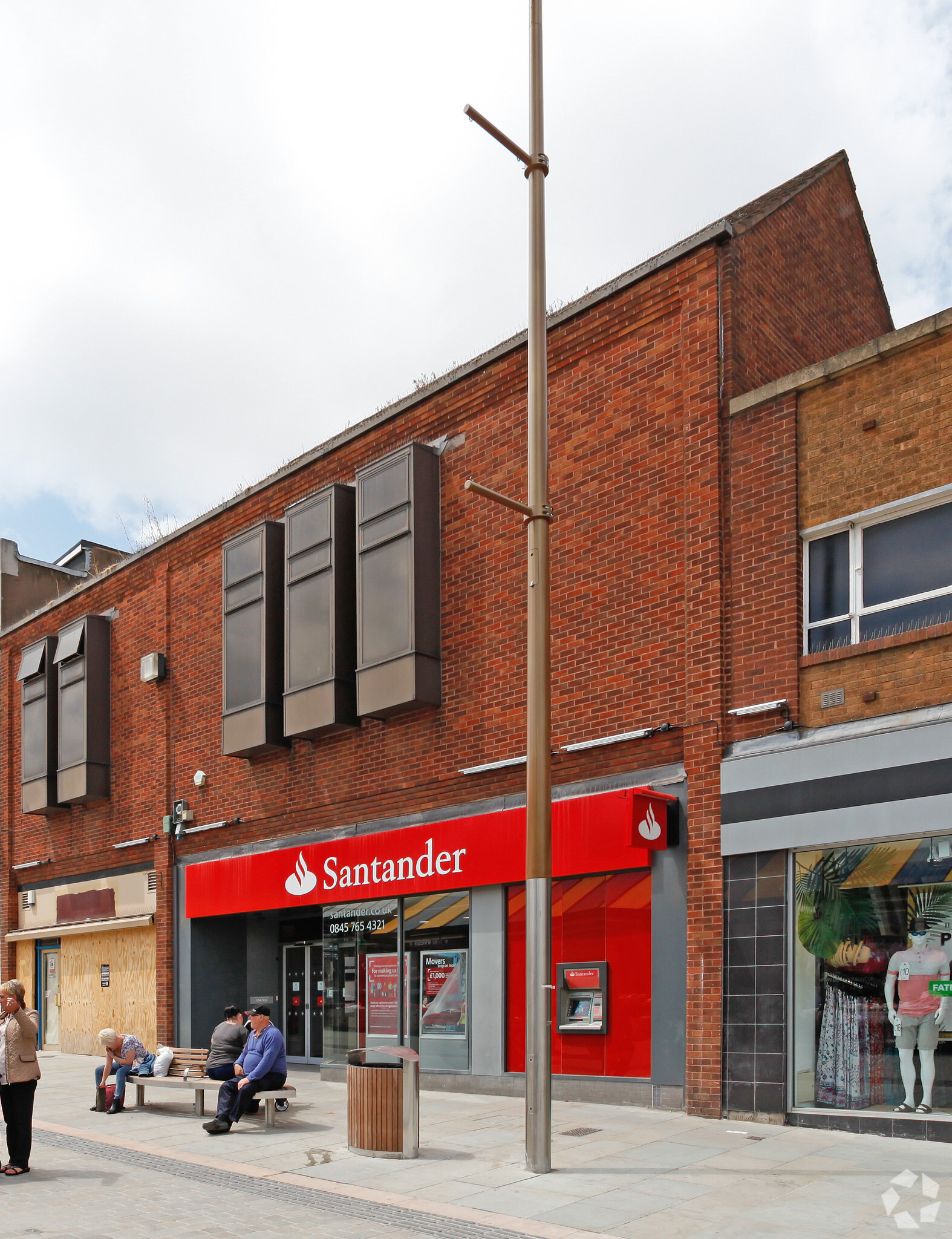 235-236 High St, Dudley for sale Primary Photo- Image 1 of 3