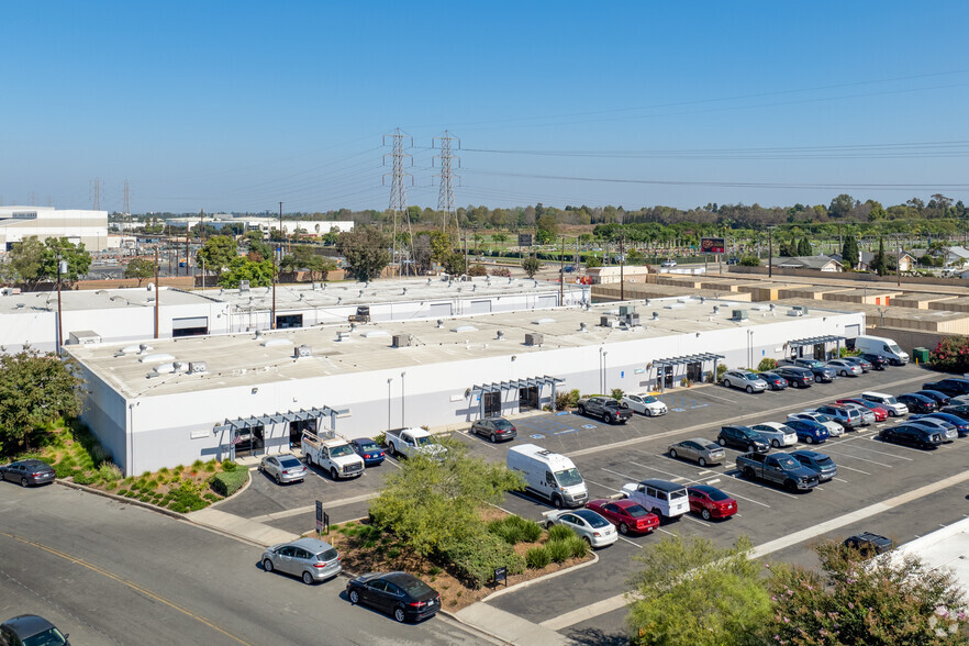 15131-15151 Goldenwest Cir, Westminster, CA for lease - Building Photo - Image 3 of 24