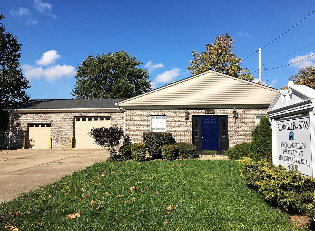 11300 Bellaire Rd, Cleveland, OH 44111