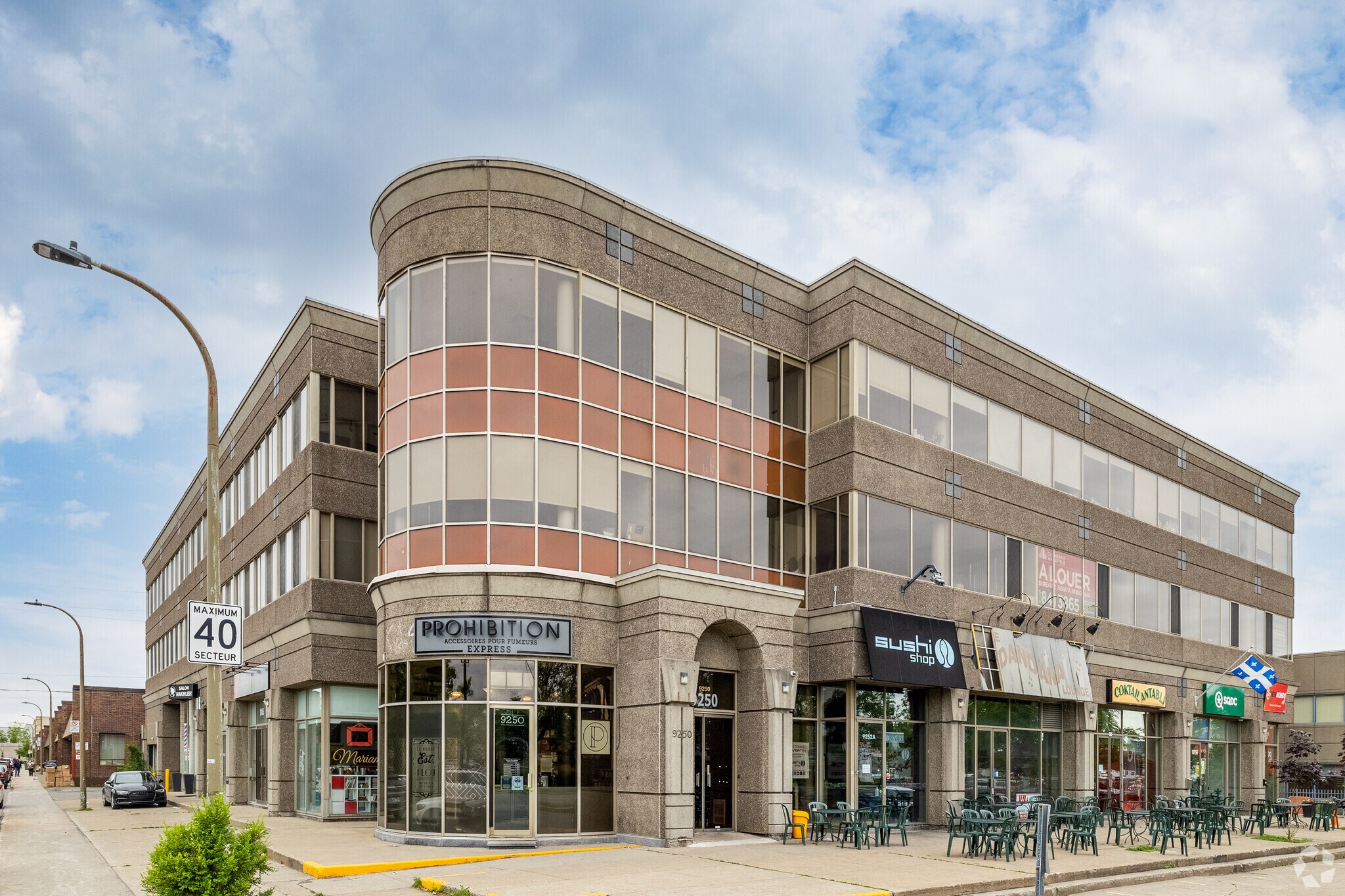 9250 9256 Boul de l'Acadie, Montréal, QC H4N 2R5 Office for Lease 9250 9256 Boul de l'Acadie, Montréal, QC H4N 2R5 Office for Lease
