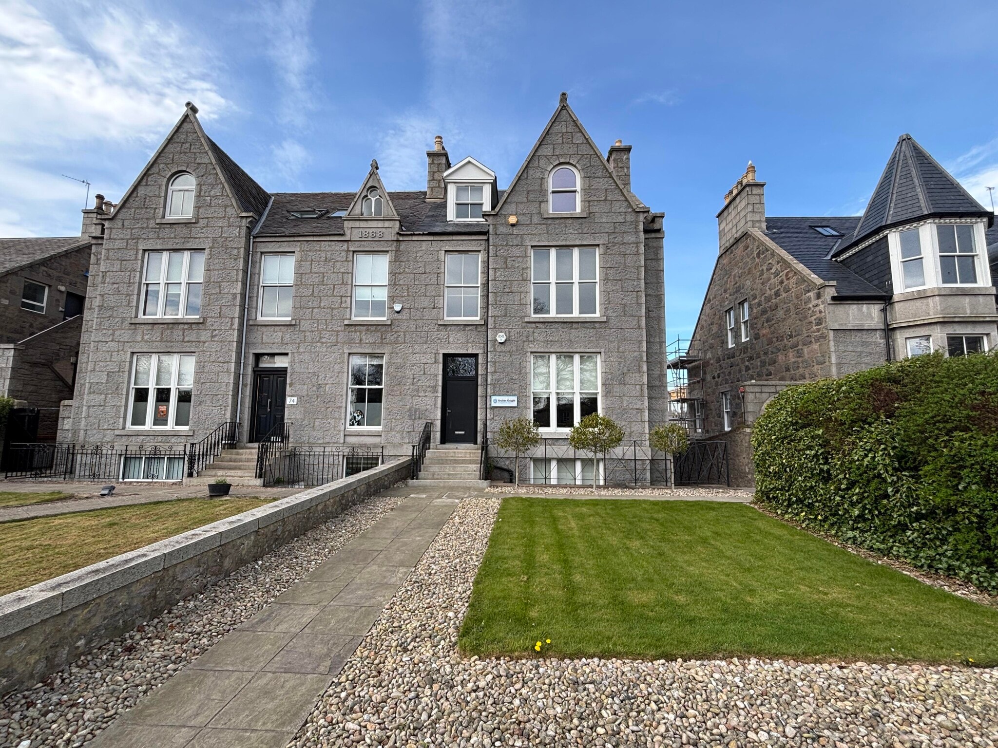74 Carden Pl, Aberdeen for sale Primary Photo- Image 1 of 1
