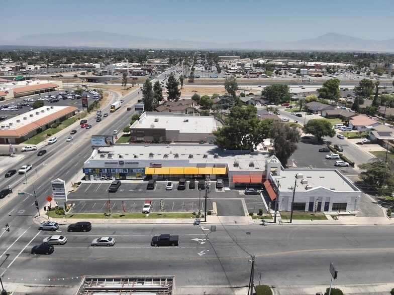 3699 Ming Ave, Bakersfield, CA for lease - Building Photo - Image 2 of 8