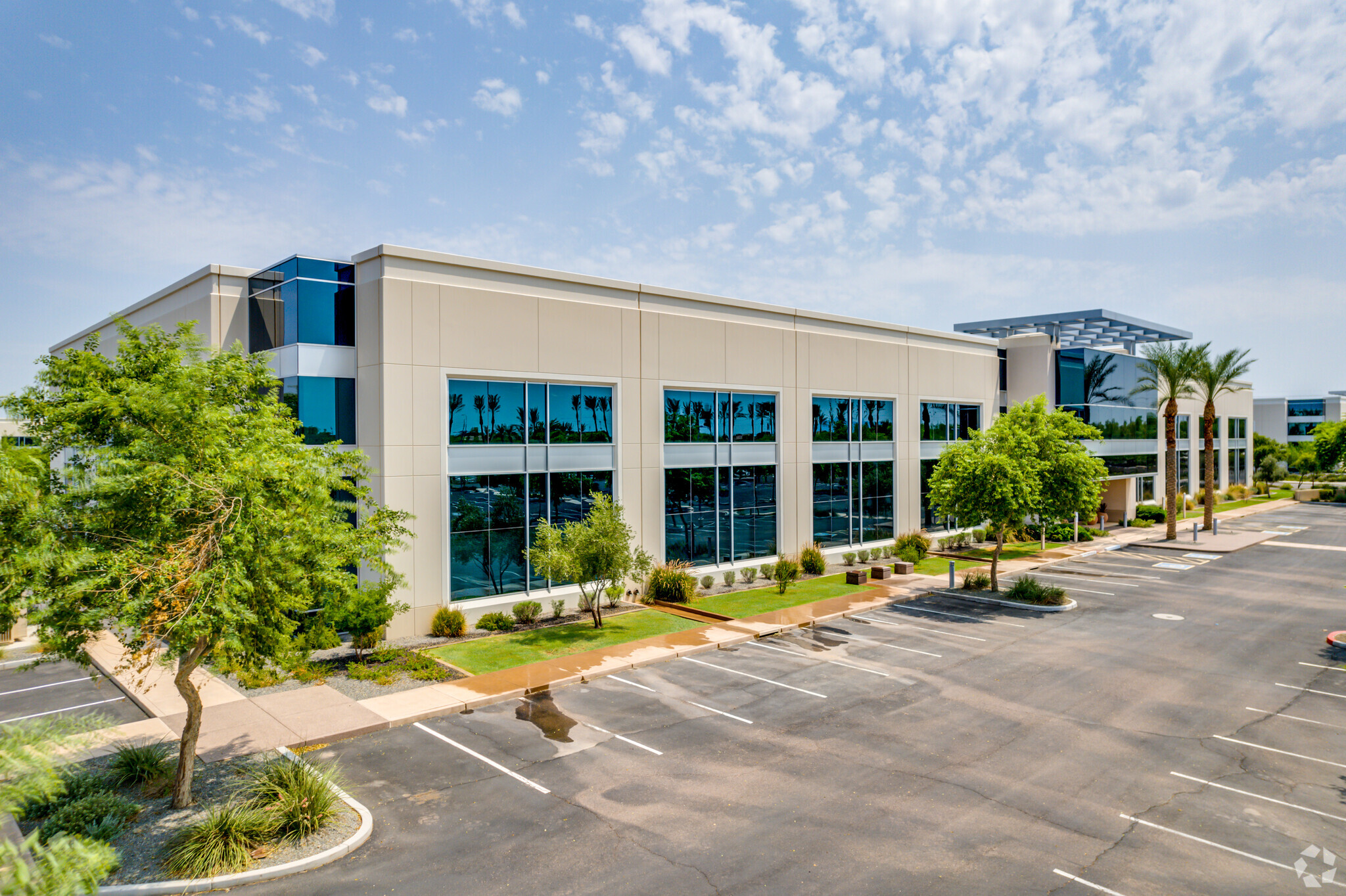 1450 S Spectrum Blvd, Chandler, AZ for lease Primary Photo- Image 1 of 15