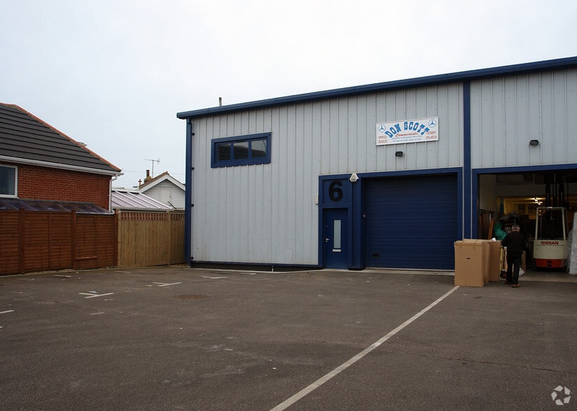 Marlborough Rd, Lancing for sale - Primary Photo - Image 1 of 1