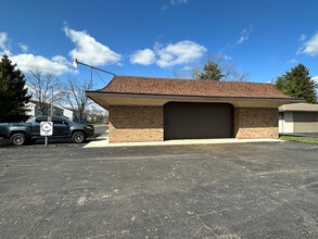 1198 Old Henderson Rd, Columbus, OH for lease Building Photo- Image 1 of 15
