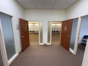 100 Lincoln Sq, Urbana, IL for lease Interior Photo- Image 1 of 7