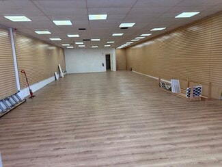 More details for 2203-2309 Brundage Ln, Bakersfield, CA - Retail for Lease