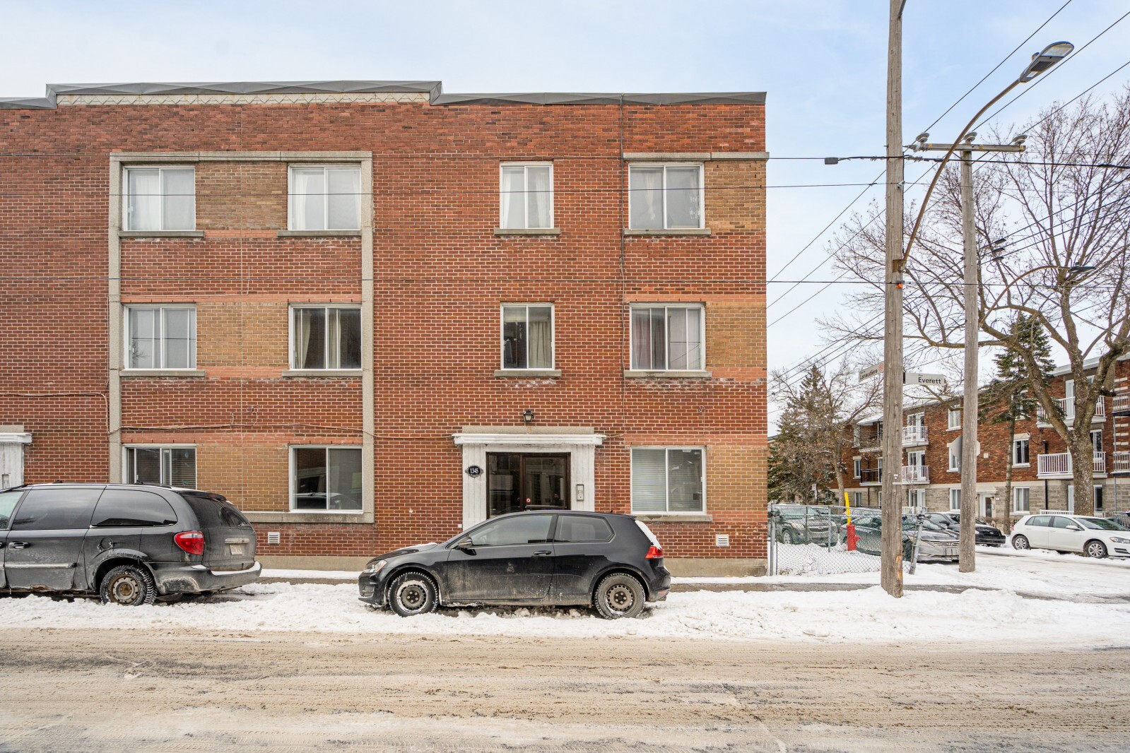 1345 Rue Everett, Montréal, QC for sale Primary Photo- Image 1 of 1