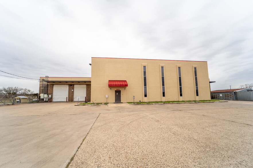 1801 Stolz St, Victoria, TX for sale - Building Photo - Image 3 of 71