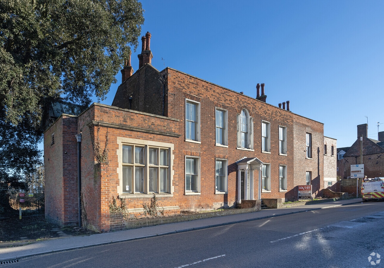 8 Pinchbeck Rd, Spalding, LIN PE11 1QD