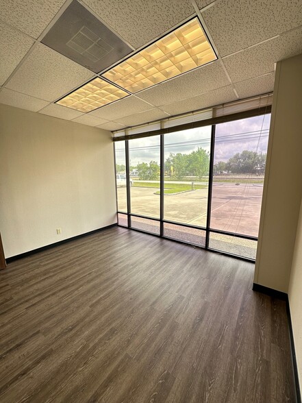 11421 Todd St, Houston, TX for sale - Building Photo - Image 3 of 8