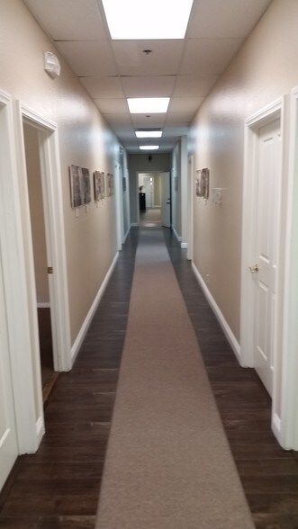 2595 S Cimarron Rd, Las Vegas, NV for sale - Building Photo - Image 3 of 39