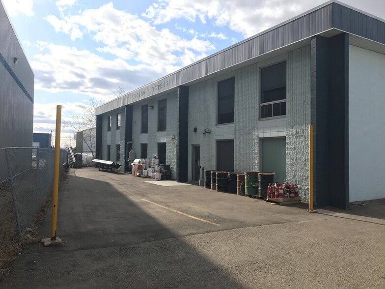 4503 Morris Rd NW, Edmonton, AB for sale - Building Photo - Image 2 of 6