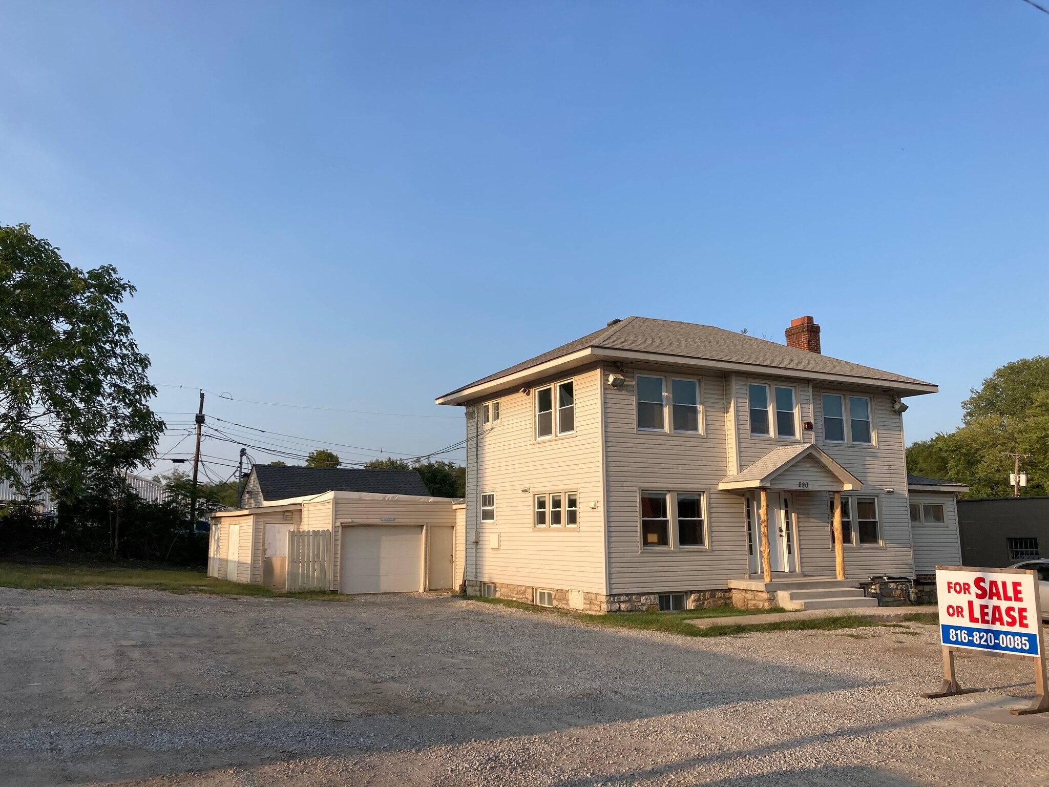 220 W 80th Ter, Kansas City, MO for sale Primary Photo- Image 1 of 1