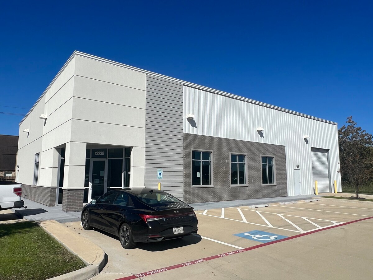 13238 S Gessner Rd, Missouri City, TX 77489