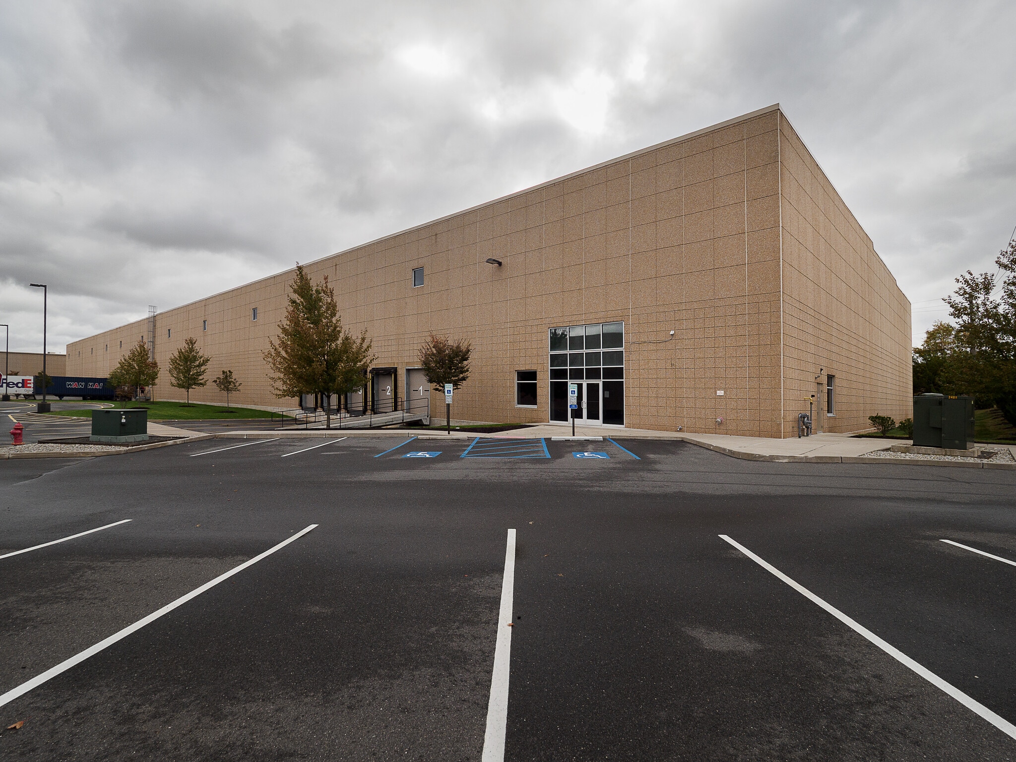 70 Carter Dr, Edison, NJ for lease Building Photo- Image 1 of 7