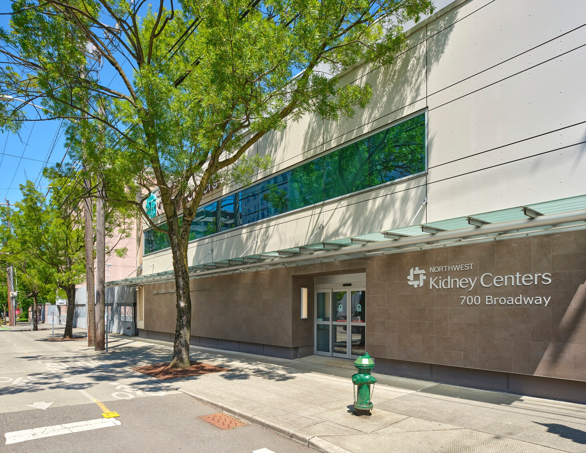 700 Broadway, Seattle, WA for lease Building Photo- Image 1 of 8