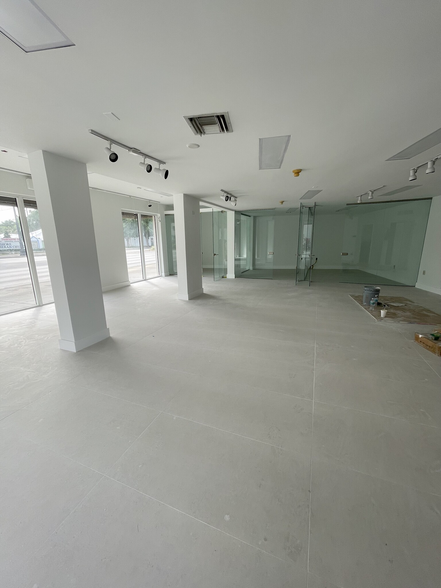 5050 Biscayne Blvd, Miami, FL for lease Interior Photo- Image 1 of 7