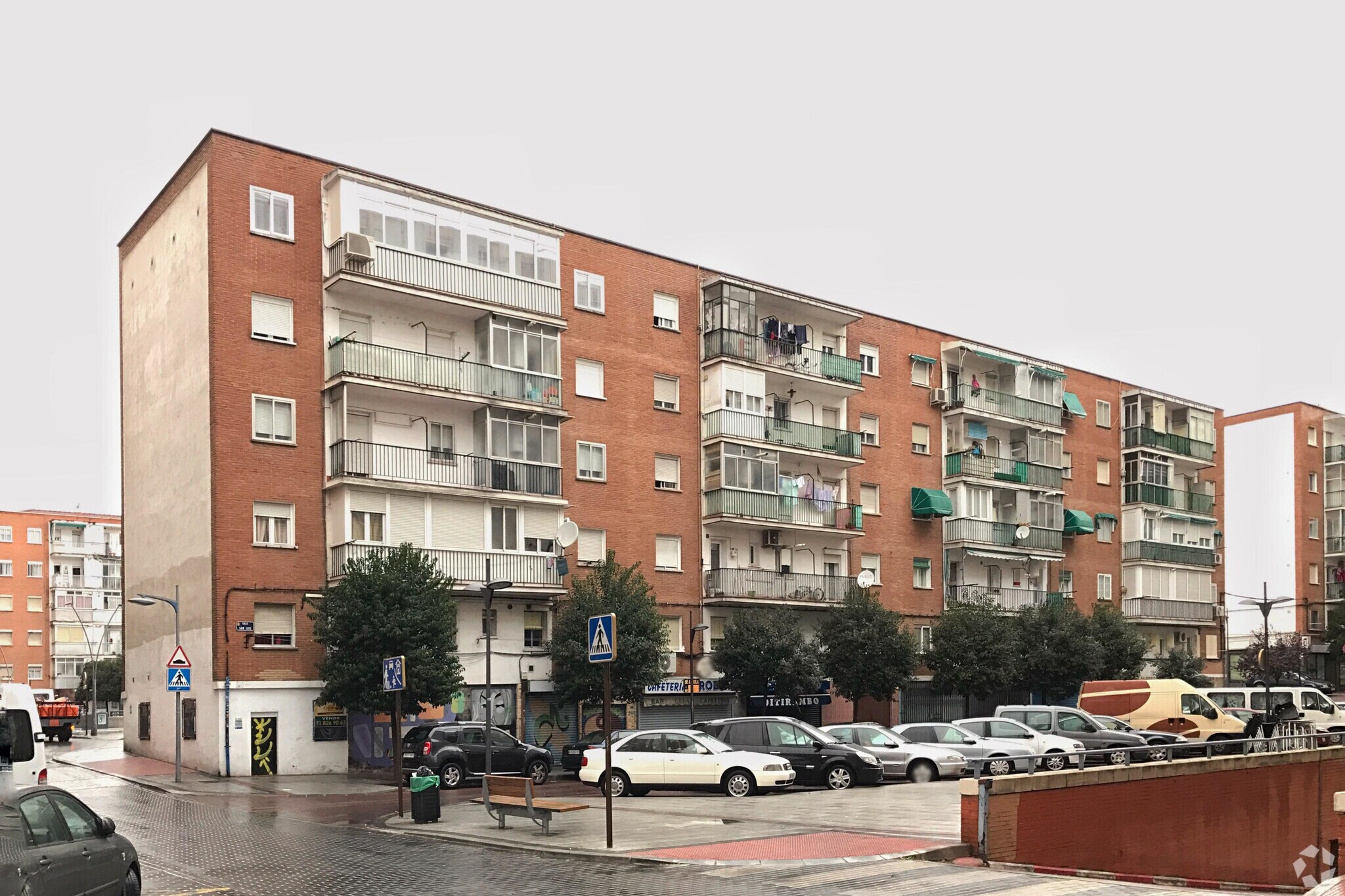 Multifamily in Alcorcón, Madrid for sale Building Photo- Image 1 of 1