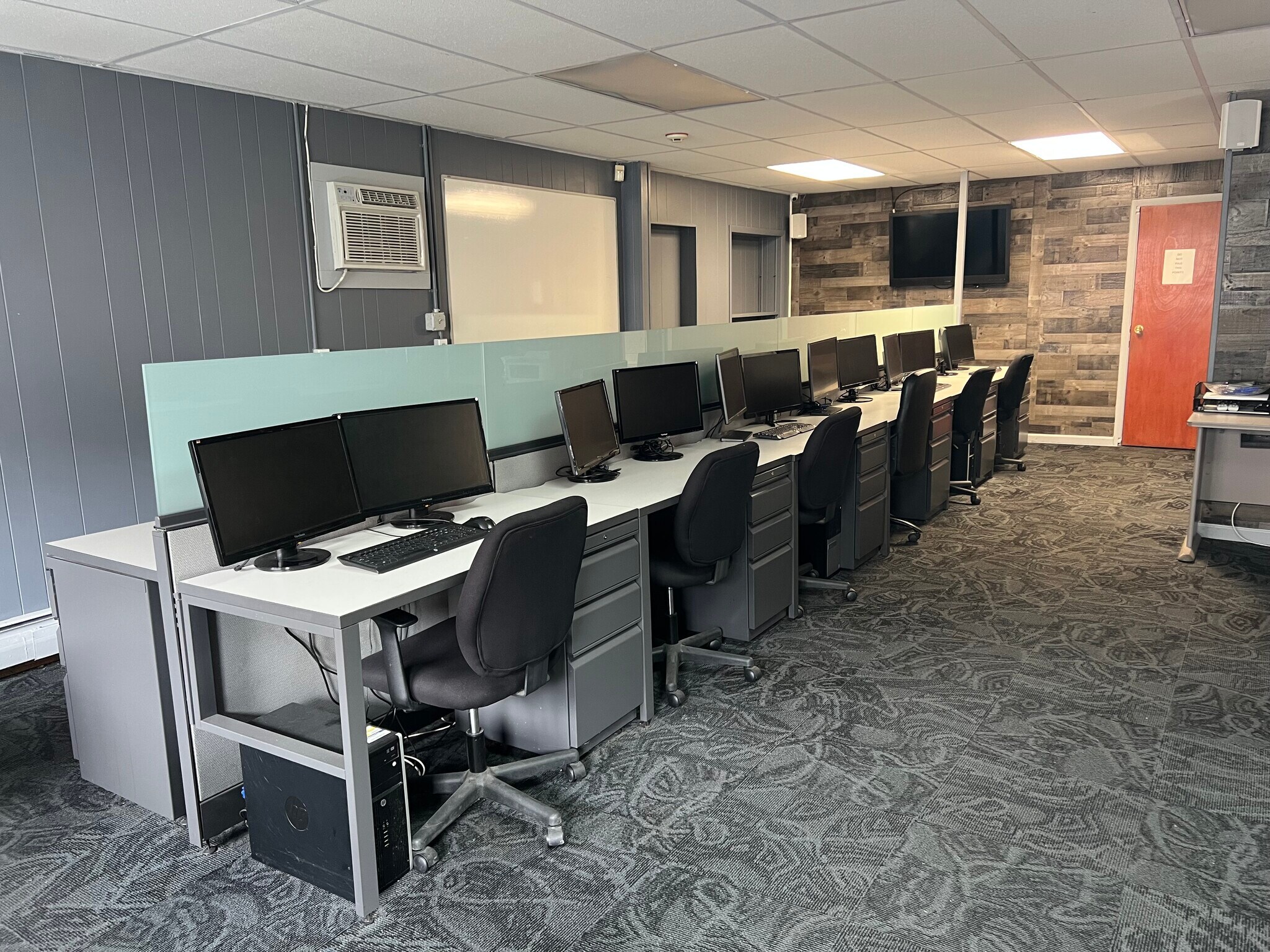932 Kenmore Ave, Buffalo, NY for lease Interior Photo- Image 1 of 7