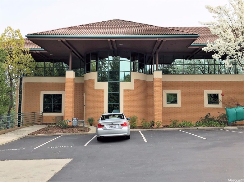 13620 Lincoln Way, Auburn, CA for lease - Building Photo - Image 2 of 9