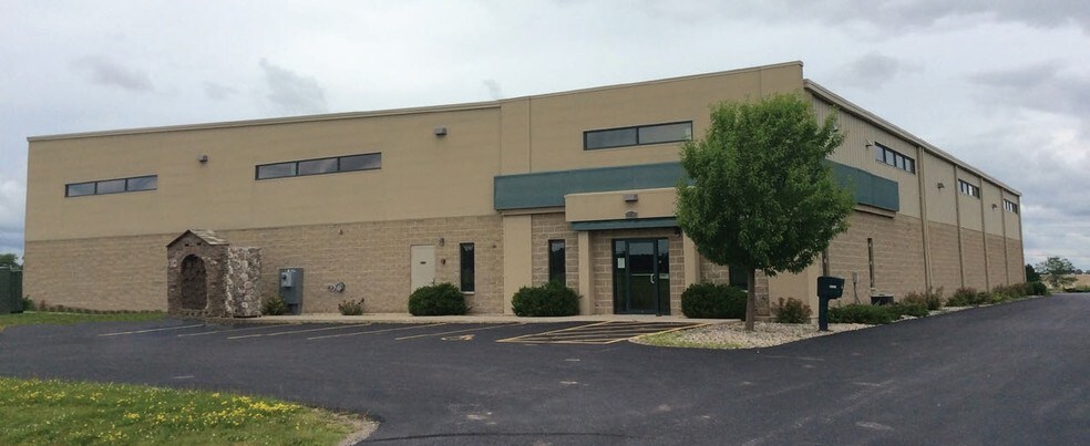 3920 E Endeavor Dr, Appleton, WI for sale - Primary Photo - Image 1 of 1