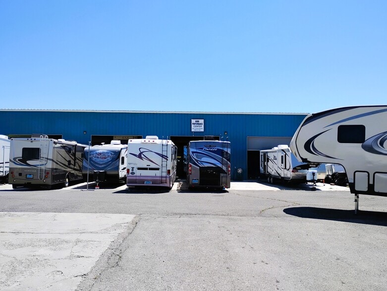 1417 Industrial Way, Gardnerville, NV for sale - Building Photo - Image 3 of 27