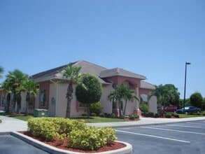 5445 Village Dr, Viera, FL for lease Interior Photo- Image 1 of 7