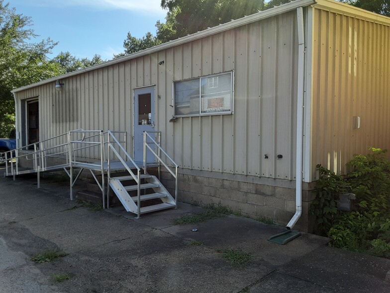 123 S Water St, West Newton, PA for lease - Building Photo - Image 2 of 12