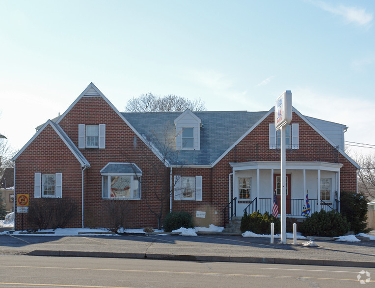 521 N Derr Dr, Lewisburg, PA for sale - Building Photo - Image 1 of 28