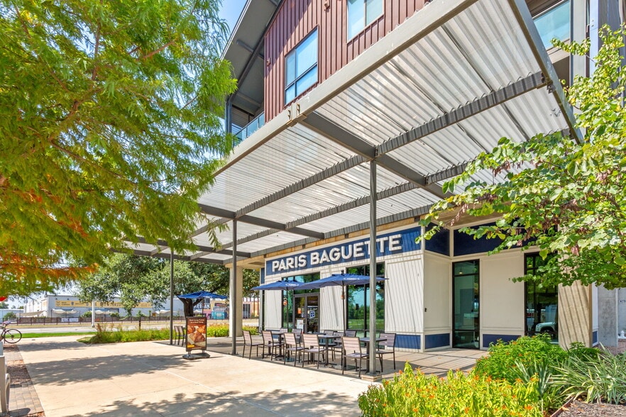 110 Jacob Fontaine Ln, Austin, TX for lease - Building Photo - Image 3 of 19