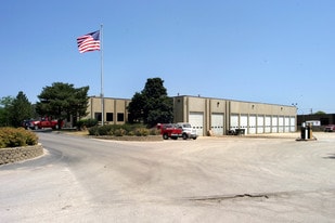 28913 N Herky Dr, Lake Bluff IL - Warehouse