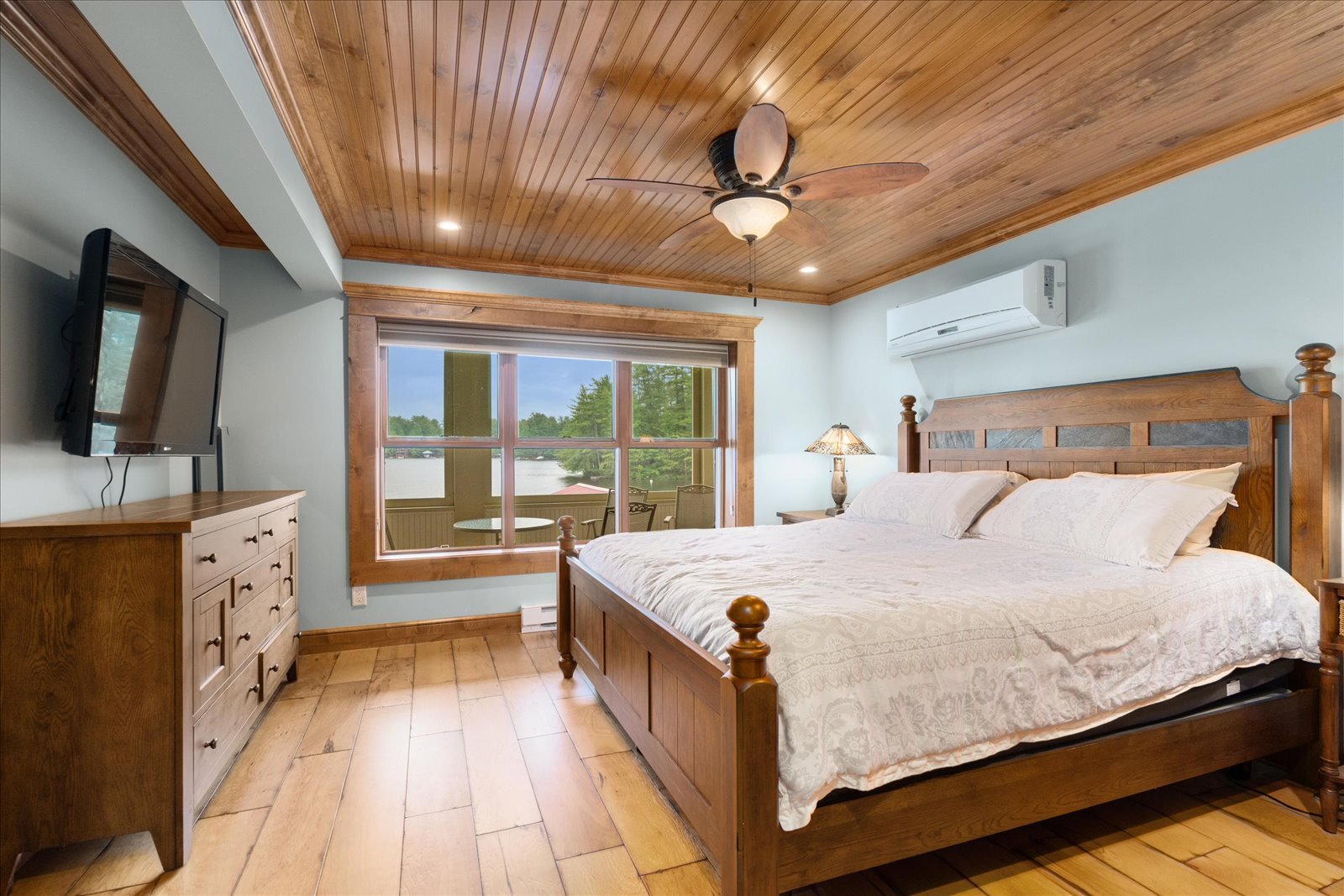 5494 North Shore, Brantingham, NY 13312 Martens Lodge