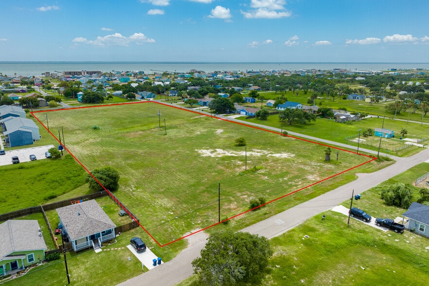 1004 S Young St, Rockport, TX for sale - Aerial - Image 3 of 15