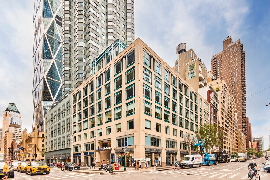 4 Columbus Cir, New York, NY for lease - Building Photo - Image 2 of 4