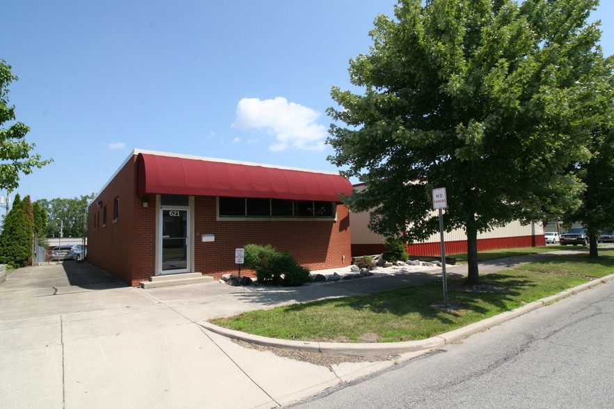 621 E Wayne St, Fort Wayne, IN for sale - Building Photo - Image 1 of 1