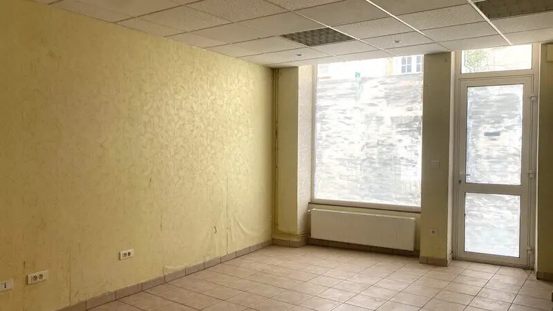 Location Local d'activités 85 m² - Photo 1