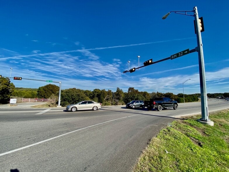 RR 12, Wimberley, TX for sale - Primary Photo - Image 1 of 1