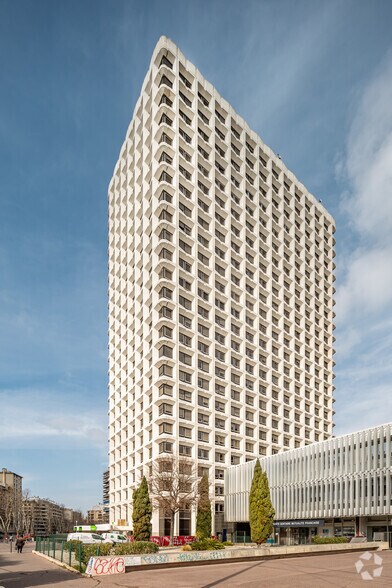 65 Avenue Jules Cantini, Marseille for sale - Primary Photo - Image 1 of 3