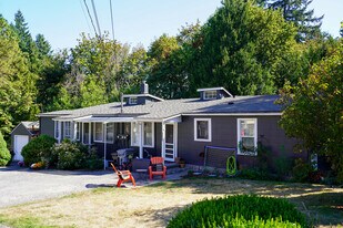 6403 Tompkins Ct, West Linn OR - Triplex Property