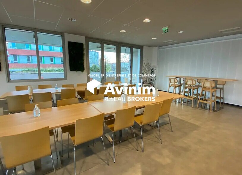 Retail in Garges-lès-Gonesse for sale - Building Photo - Image 1 of 4