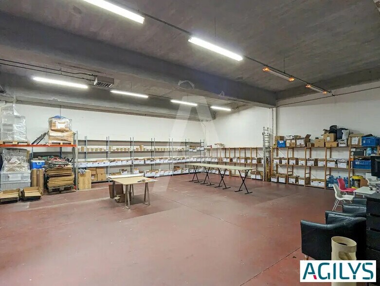 Industrial in Verrières-le-Buisson for lease - Interior Photo - Image 3 of 10