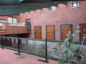 9 Pond Ln, Concord, MA for lease Building Photo- Image 2 of 3