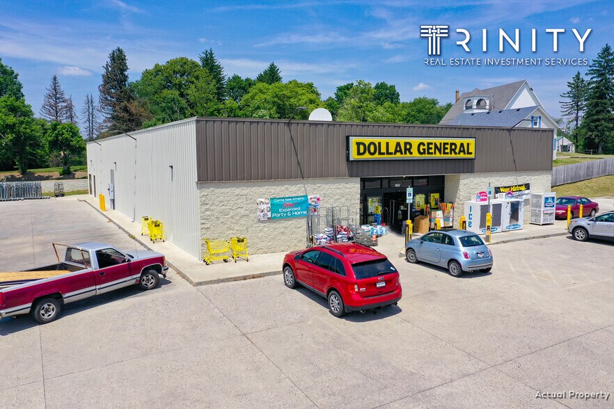 2745 Veterans Blvd, New Manchester, WV for sale - Building Photo - Image 1 of 1