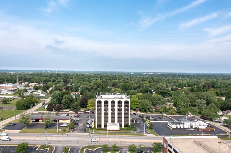 1111 S Alpine Rd, Rockford, IL for lease - Aerial - Image 3 of 11